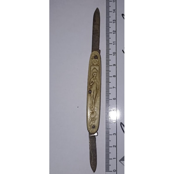 Ancien petit couteau de...