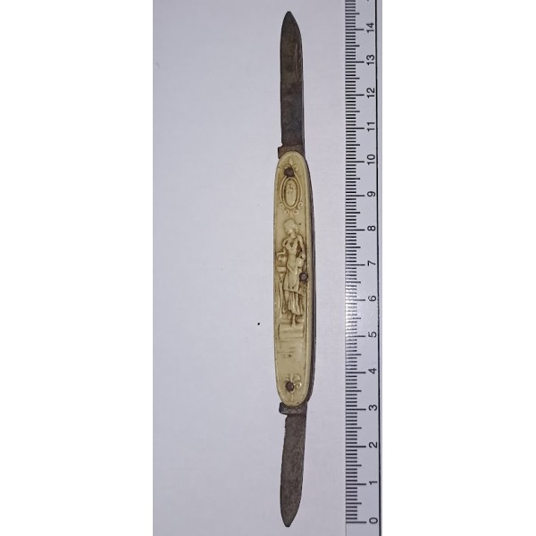 Ancien petit couteau de...