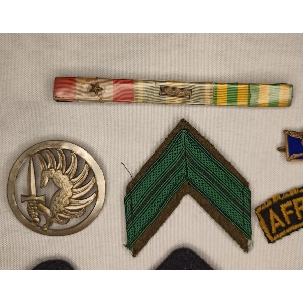 Souvenir képi insignes médailles Légion Para 1er REP Guerre Algérie