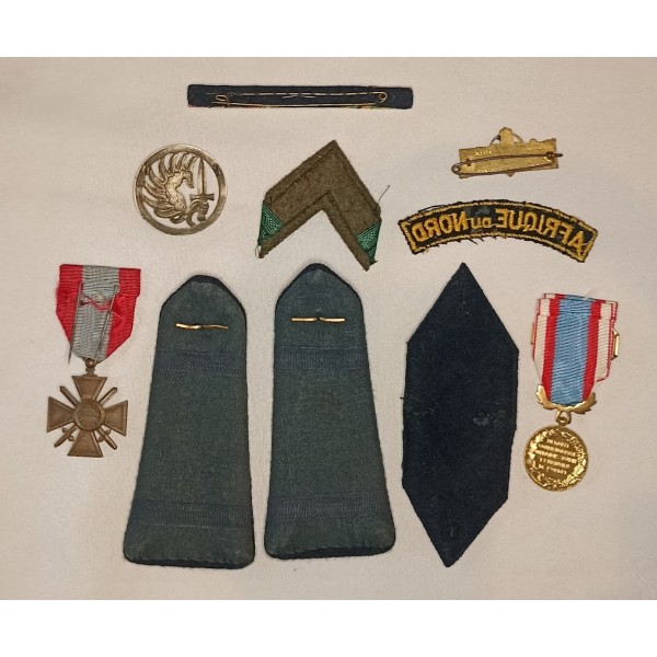 Souvenir képi insignes médailles Légion Para 1er REP Guerre Algérie