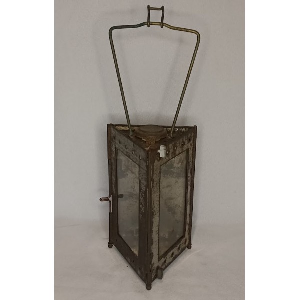 Lanterne de tranchée...