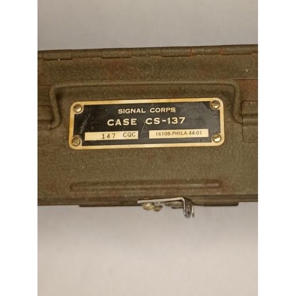 US signal corps case CS-137...