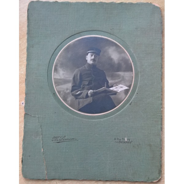 Photo, portrait d'un soldat...