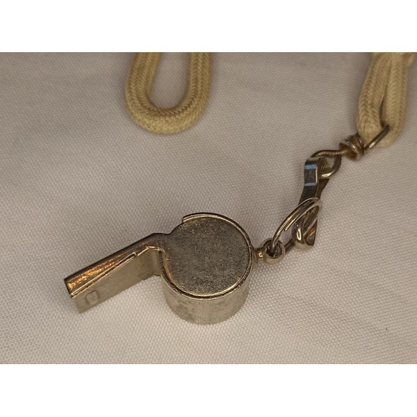 Ancien sifflet réglementaire Gendarmerie National