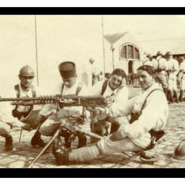 Pied pour affût de mitrailleuse Hotchkiss WW1