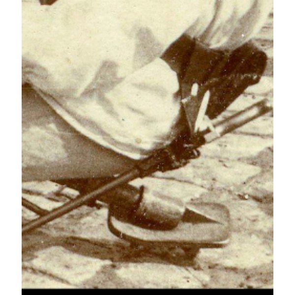 Pied pour affût de mitrailleuse Hotchkiss WW1