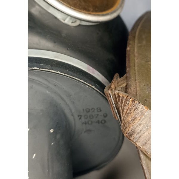 Défense Passive 1940 casque et masque anti gaz WW2