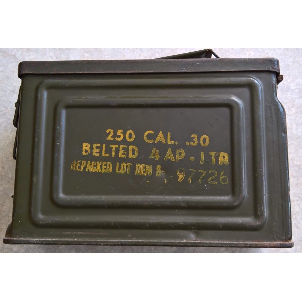 Caisse à munition calibre...