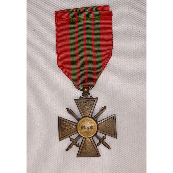 Médaille croix de guerre...