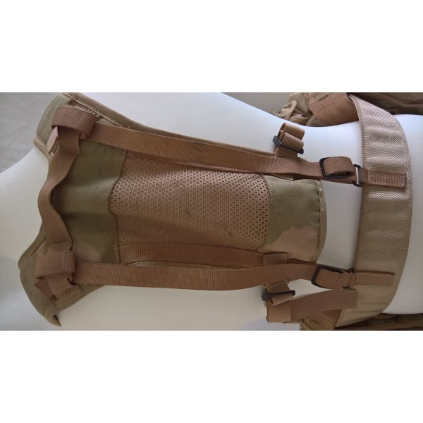 Brelage, gilet d'assaut Américain, USMC camouflage désert Guerre du Golfe , Koweït