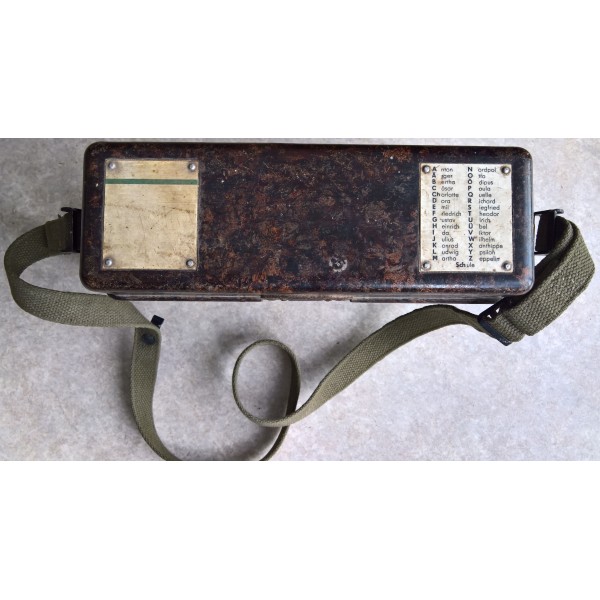Feldtelefon FF33 Téléphone de campagne Allemand WW2