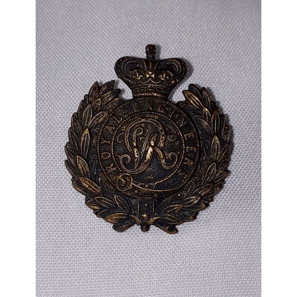 Cap badge anglais Royal...