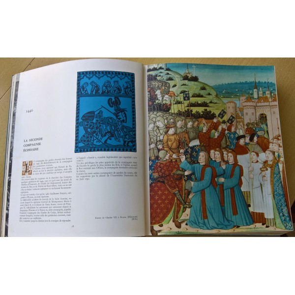 Livre, encyclopédie "Huit siècles de gendarmerie"