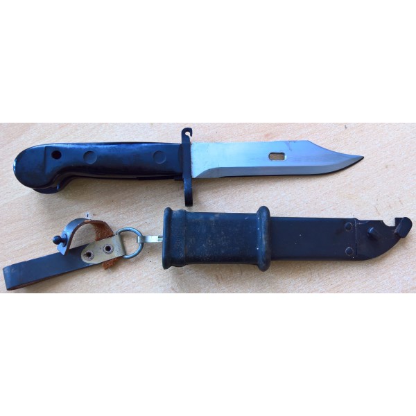 Baïonnette AK-47...