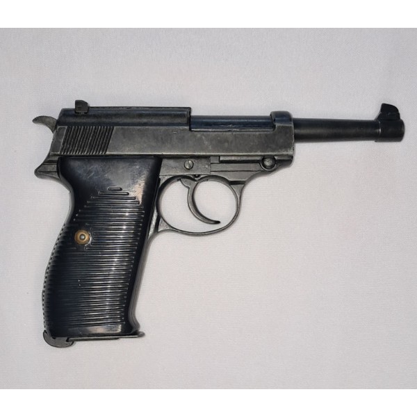 Réplique métal PA Walther P38 quasi arme Allemande WW2