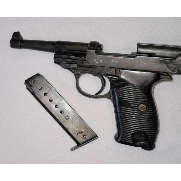 Réplique métal PA Walther P38 quasi arme Allemande WW2