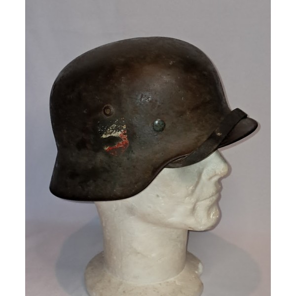 Casque Allemand modèle 1935...