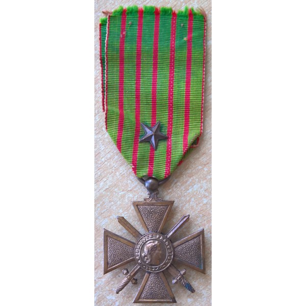 Médaille croix de guerre...