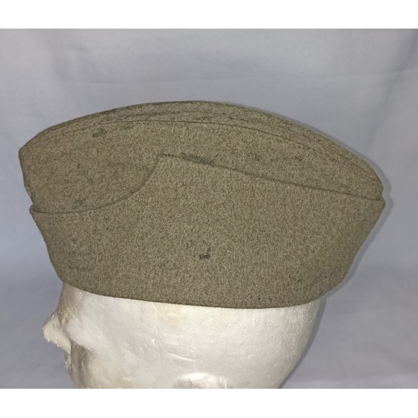 Calot troupes NVA feldgrau guerre froide Allemagne de l'Est 1966