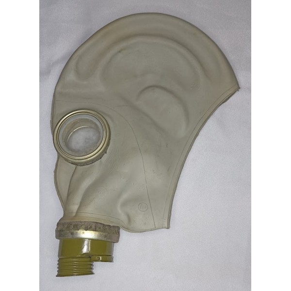Masque anti gaz soviétique URSS années 70 guerre froide