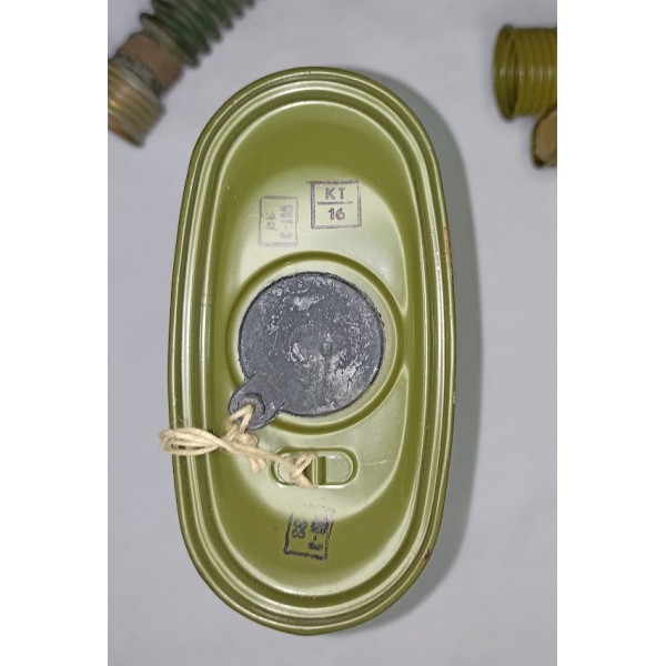 Masque anti gaz soviétique URSS années 70 guerre froide