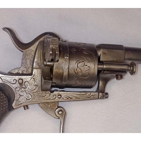 Révolver type Lefaucheux broche Liège Belgique XIXème