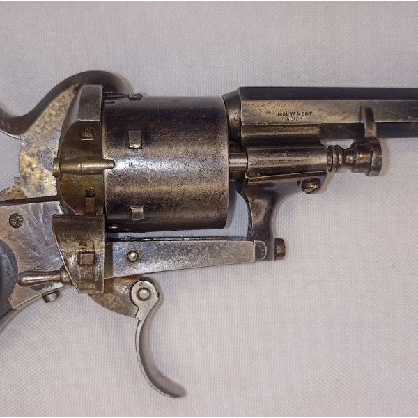 Révolver type Lefaucheux broche St Etienne acier fondu