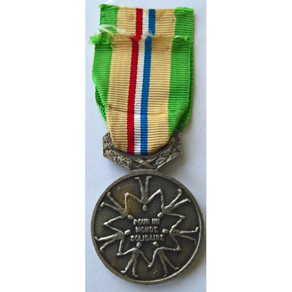 Médaille  FNCPG Fédération Nationale des Combattants Prisonniers de Guerre Afrique du Nord