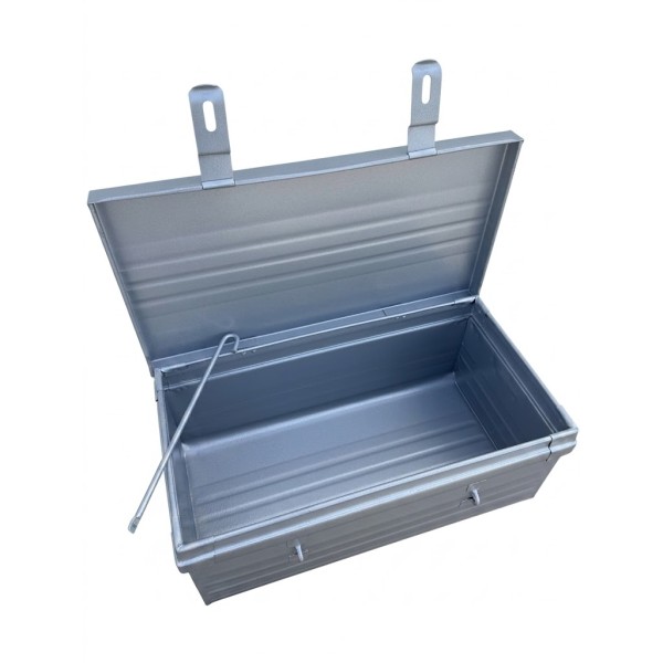 Malle métallique finition ALU vernis HERMENT