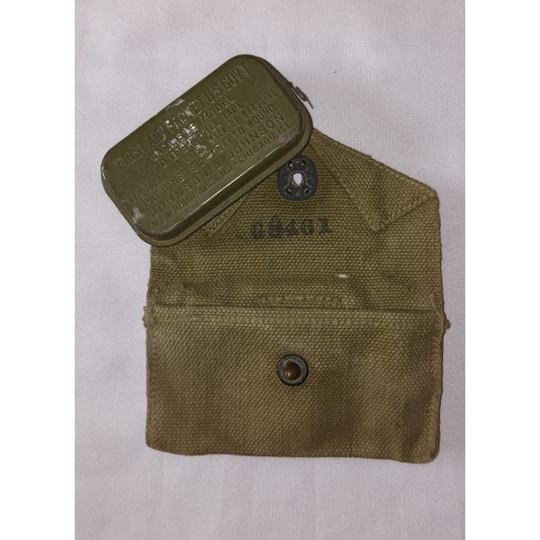 Pochette et pansement Gi's US Army 1943 WW2