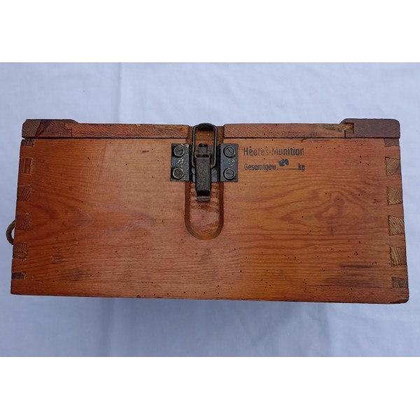 Caisse de munitions Allemande 1943 douilles 12.2cm WW2