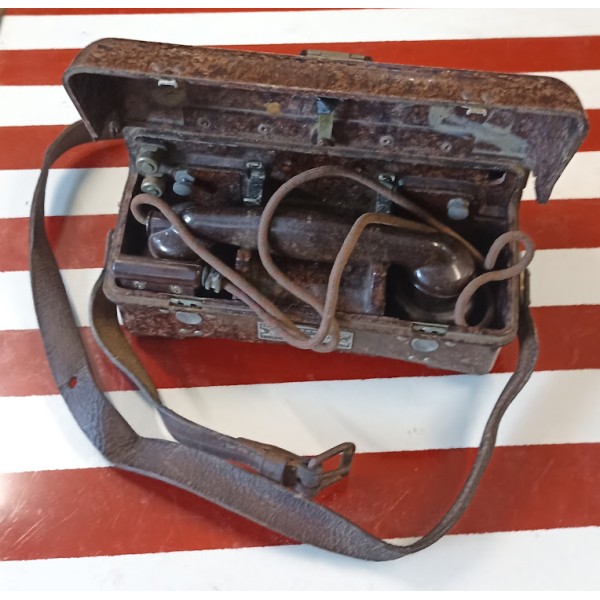Téléphone de campagne AT1 Transmissions Armée Française 1945