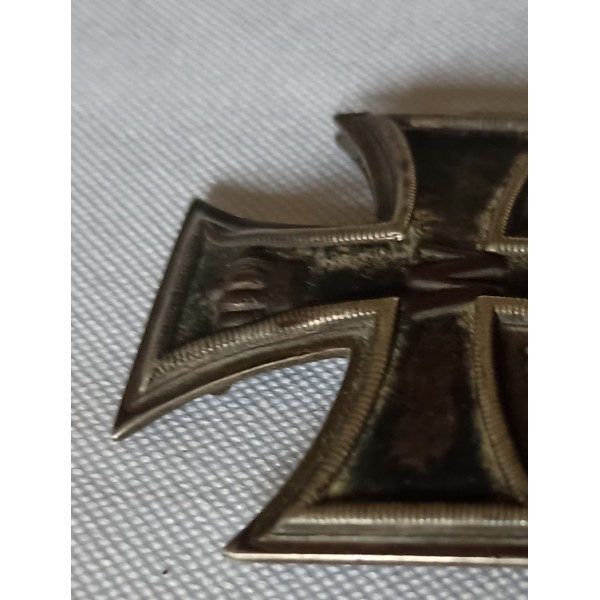 Décoration authentique Prussienne Croix de Fer 1er Classe 1914 WW1