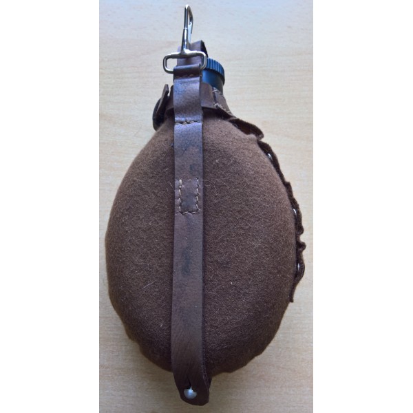 Repro gourde allemande WW2...