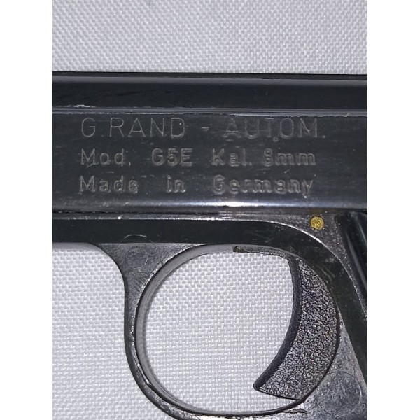 Petit pistolet automatique...