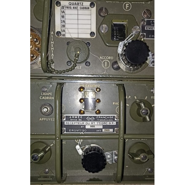 Poste émetteur-récepteur US RT-77/GRC-9 (FR)