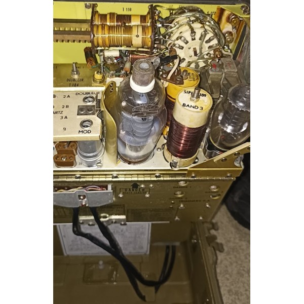 Poste émetteur-récepteur US RT-77/GRC-9 (FR)