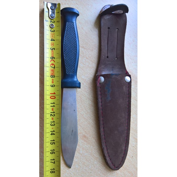 Couteau de type scout