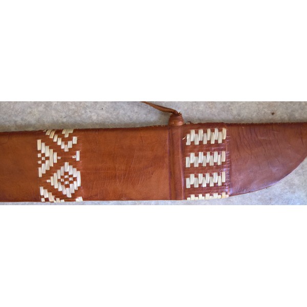 Machette tribale souvenir...