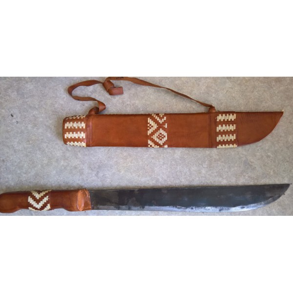 Machette tribale souvenir d'Afrique, Tchad...(2)