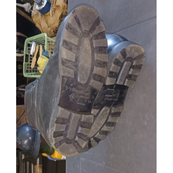 Chaussures pilote parachutiste paraboot poiture 41 datées 1992