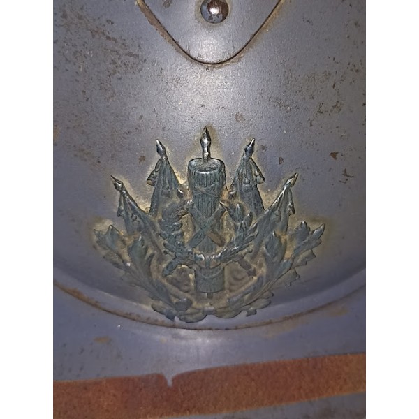 Casque Adrian modèle 1915...