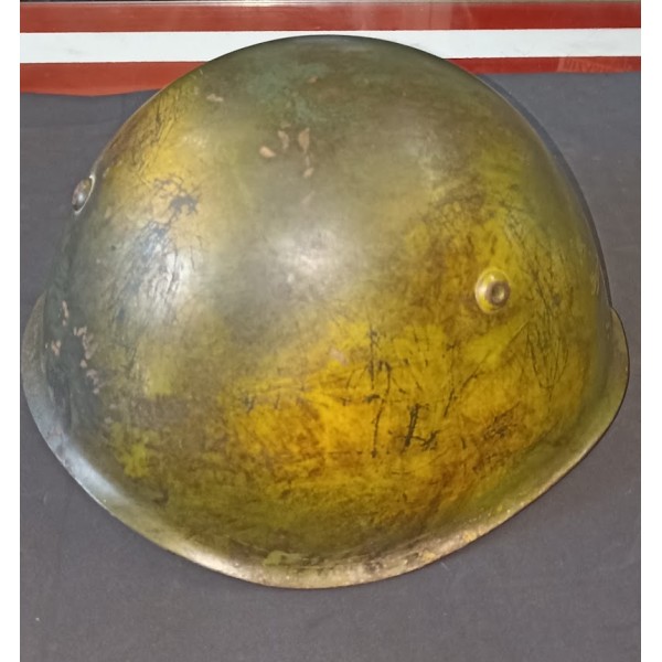 Casque Italien modèle 33 repeint camo Décima MAS WW2