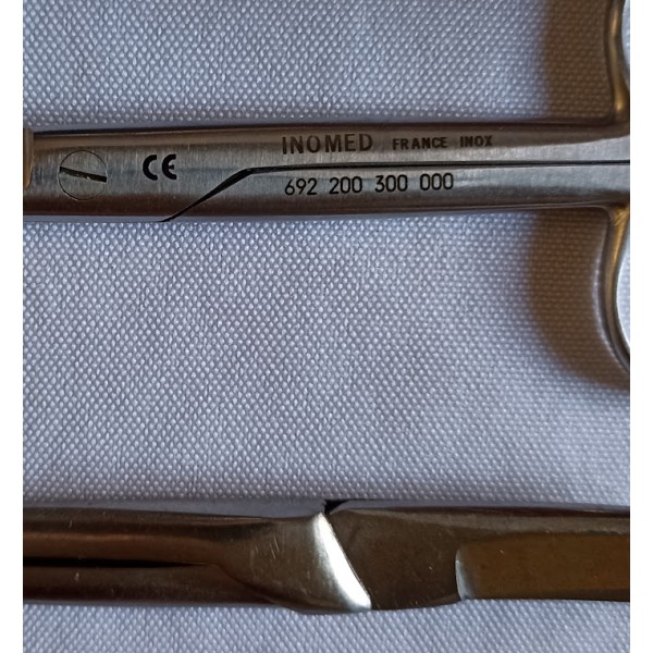 Ensemble médical stéthoscope tensiomètre Service Santé des Armées