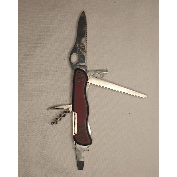 Couteau Suisse VICTORINOX multifonctions