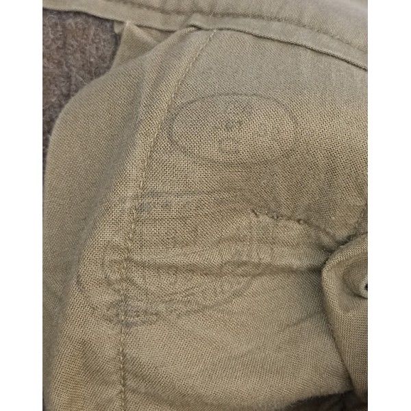 Saroual, sarouel modèle 1946 en drap kaki foncé Spahis Légion Etrangère portée