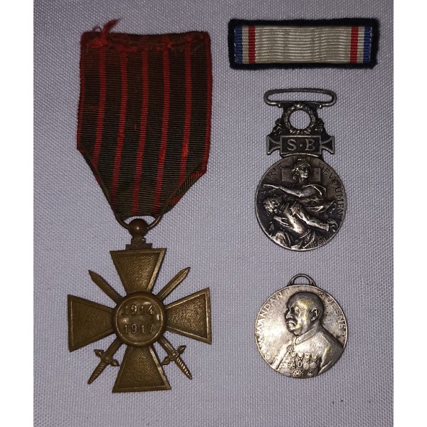 Médailles croix de guerre...