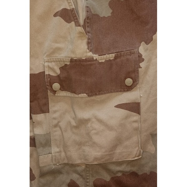 Tenue treillis camouflage désert  guerre du Golf 1991