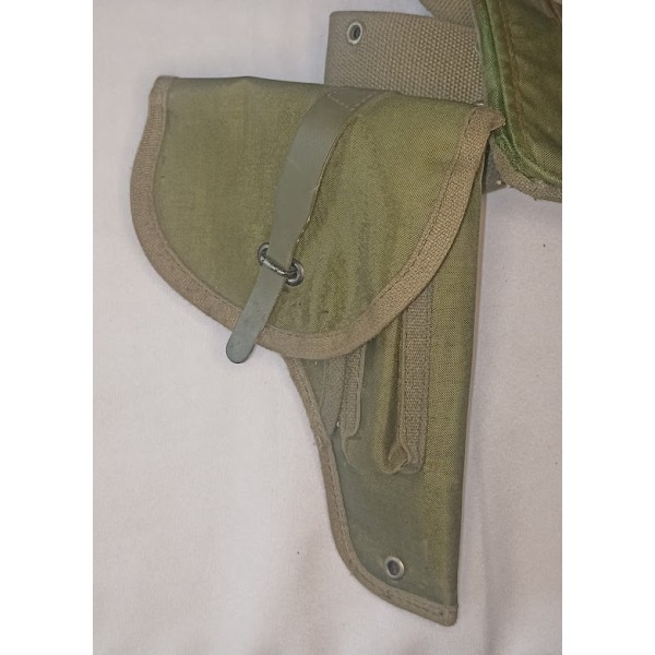 Equipement FAMAS soldat Français vintage état neuf