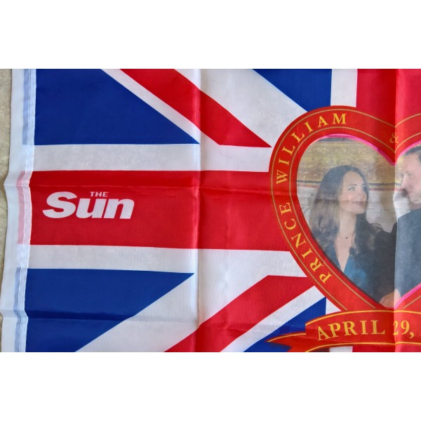 Drapeau offert par le journal Anglais The Sun Mariage du Prince William et de Kate Middleton